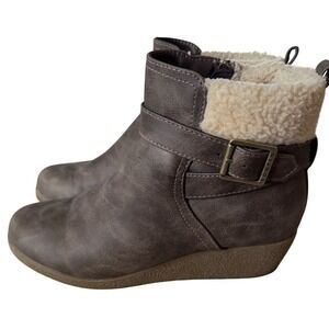 Sporto Women's Gray Faux Leather Ankle Boots with Sherpa Lining Wedge Heel 8.5
